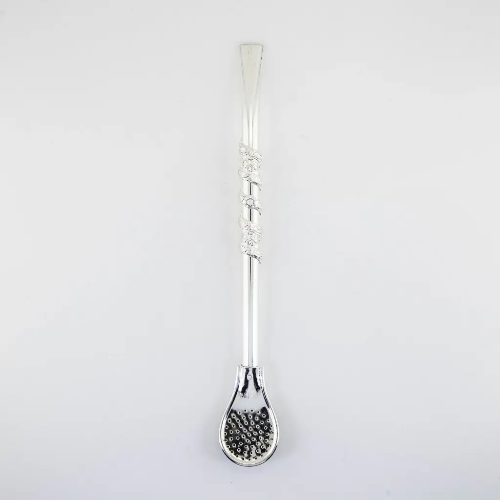 art. 121 Bombilla Alpaca Brasilera Bañada en plata caño largo redondo con aplique de cinta sobre el caño y coco paleta