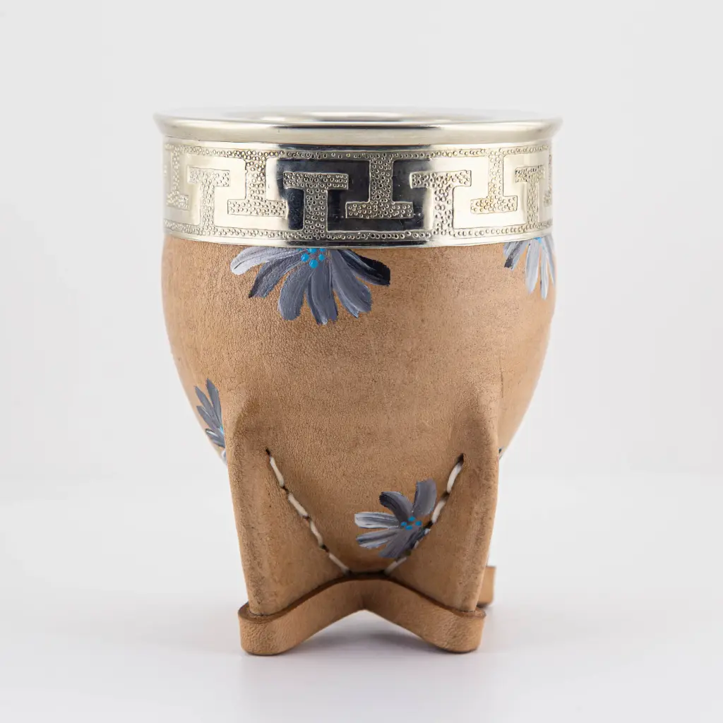 art. m042 Mate Imperial de cuero liso pintado calabaza con virola y fleje de alpaca