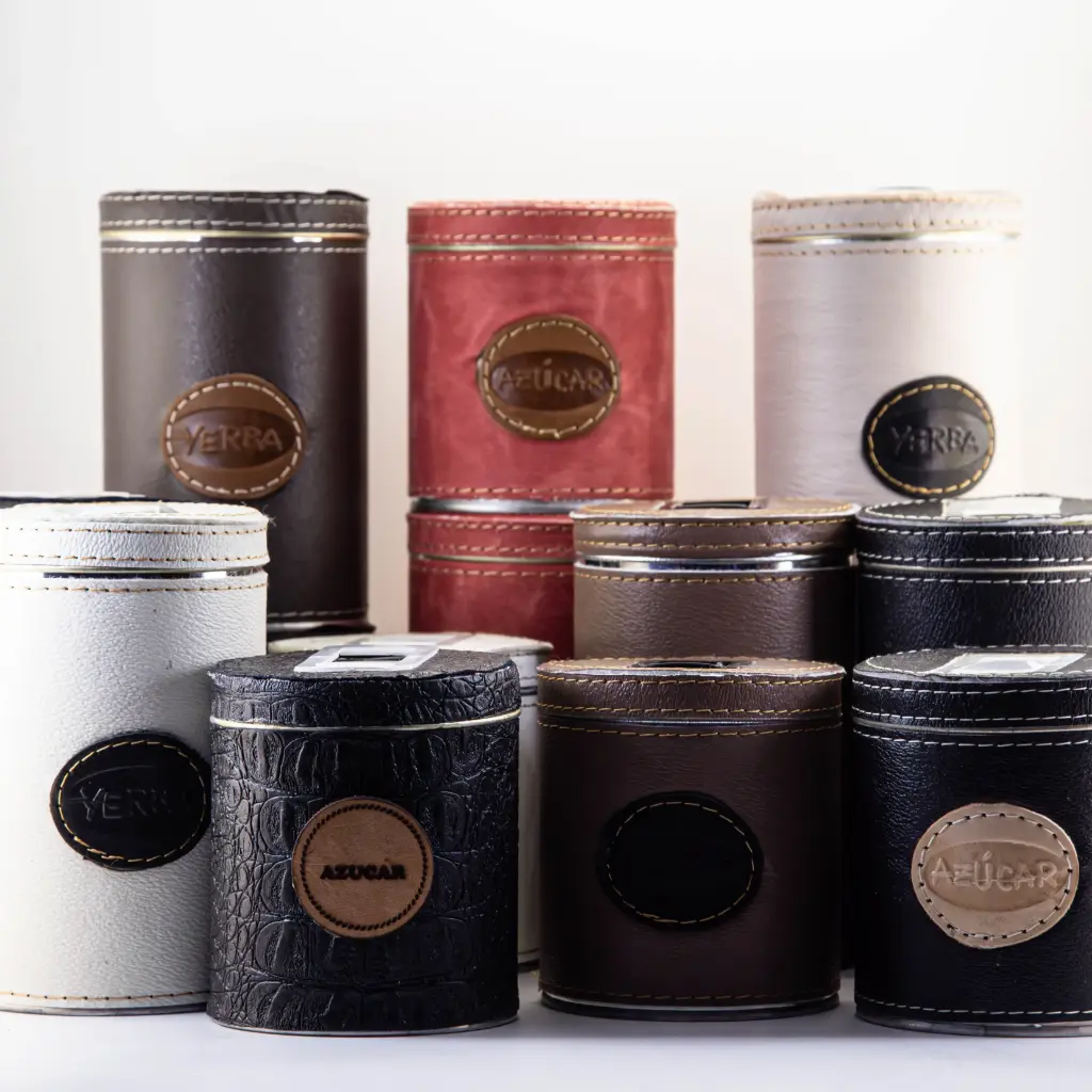 Latas forradas yerbera y azucarera de eco cuero