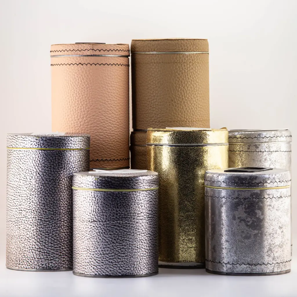 envases de hojalata forrado en eco cueros surtidos de colores y texturas